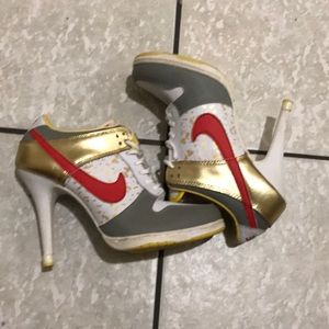 Nike Healed sneakers